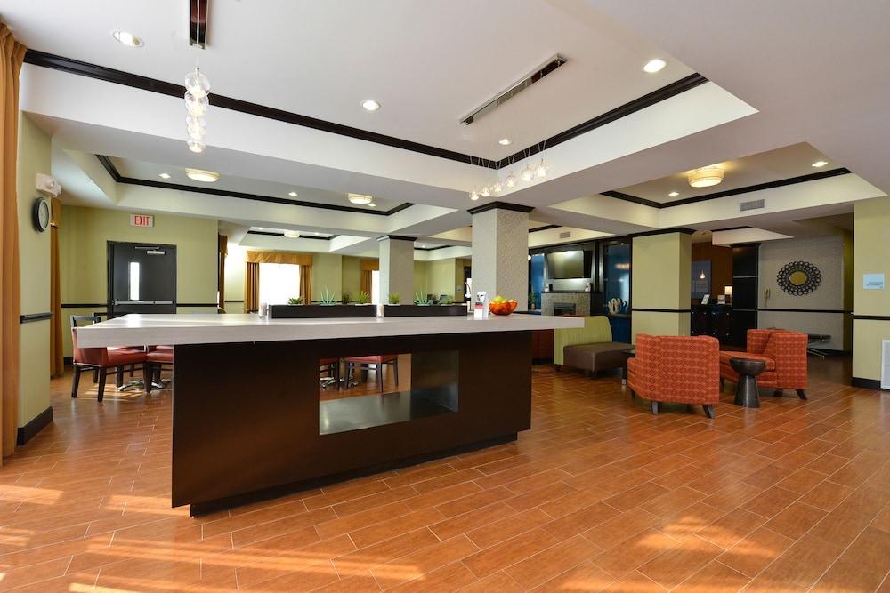 Holiday Inn Express Alva By Ihg Exteriör bild