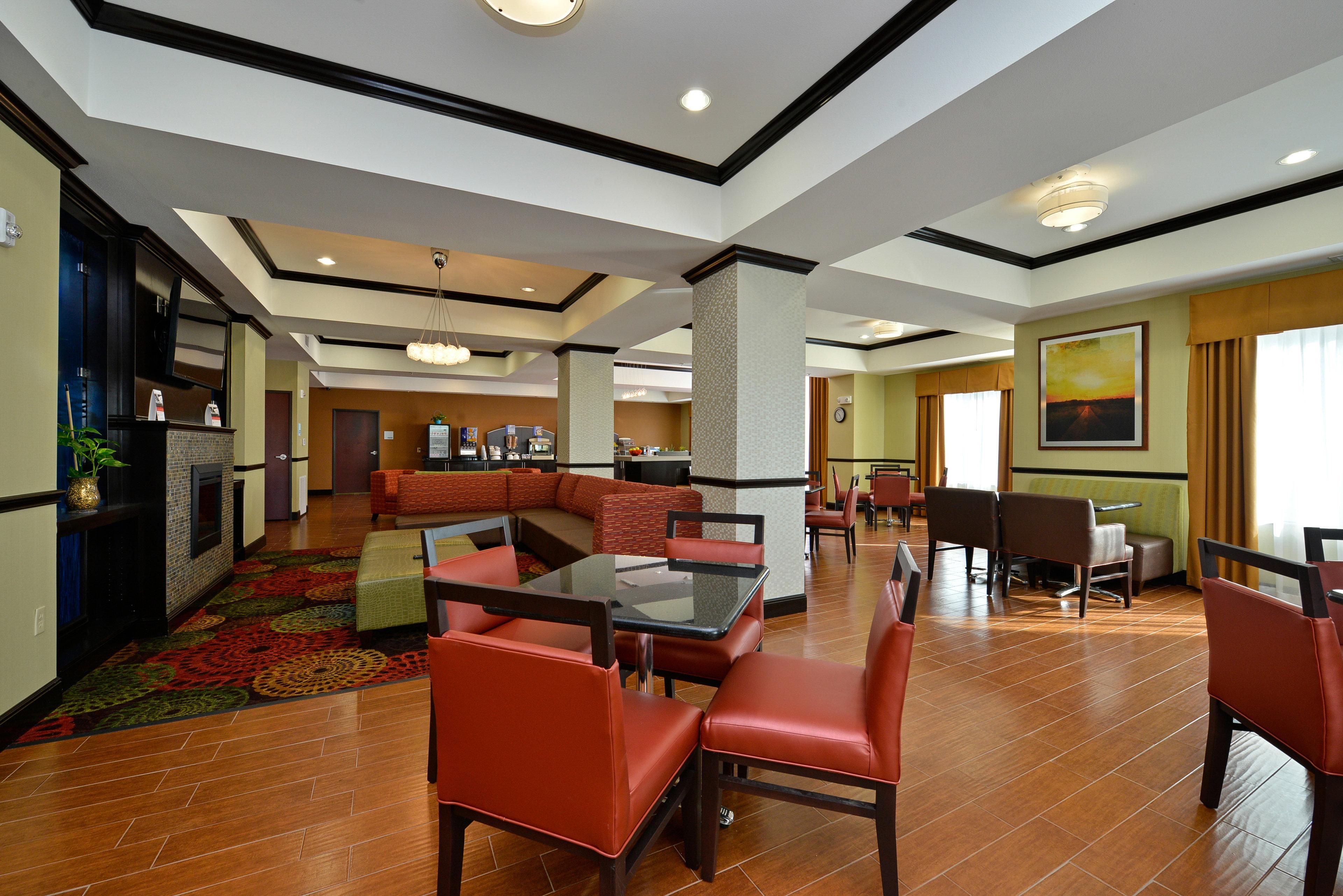 Holiday Inn Express Alva By Ihg Exteriör bild