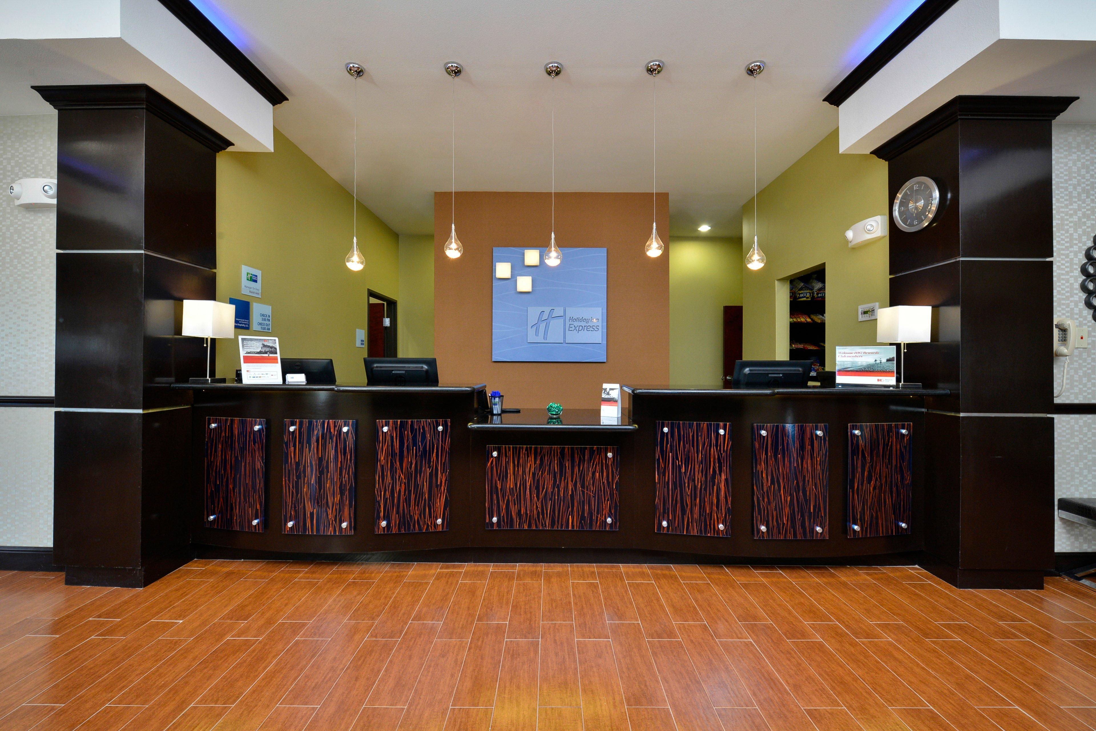 Holiday Inn Express Alva By Ihg Exteriör bild